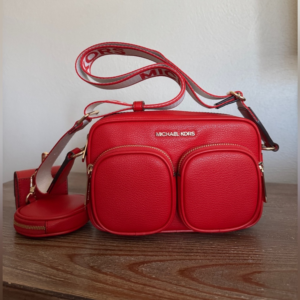 Michael Kors Jet Set Medium Leather Crossbody Bag - Picture 2 of 7